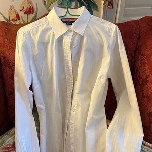 Vineyard Vines classic white ladies shirt